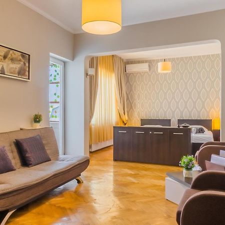 Palace Cișmigiu Park Bukares Bagian luar foto
